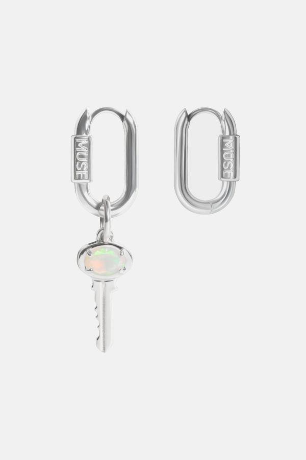 ключик с опалом